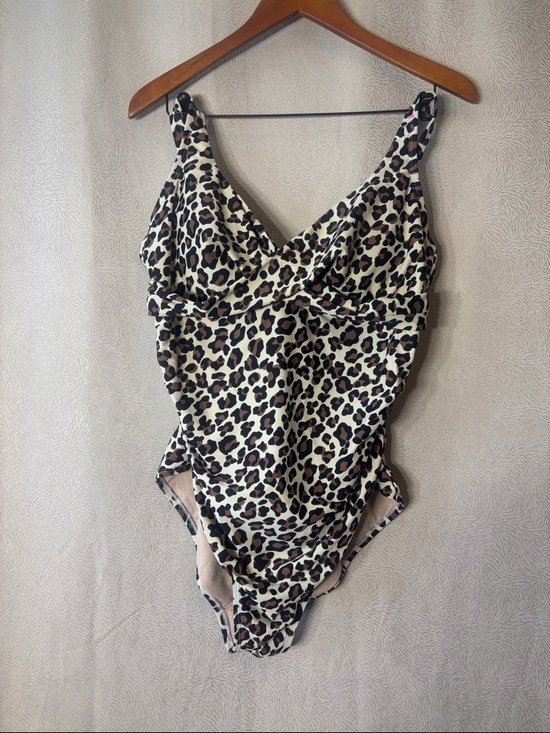 Kona Sol Other - Kona Sol Leopard Print One-Piece Swimsuit in Cream, Black, Brown 0132
